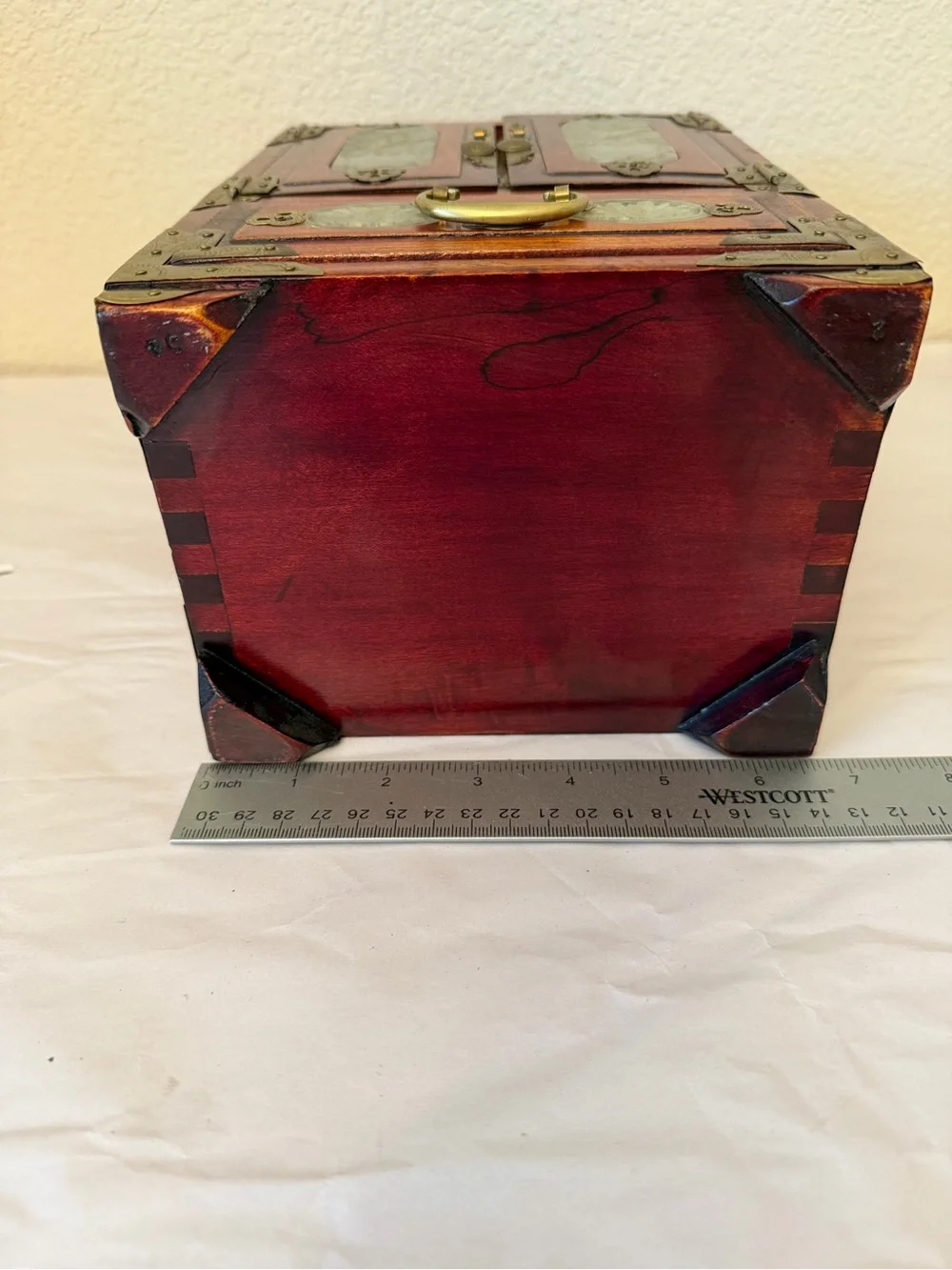 Vintage chinese compact brown